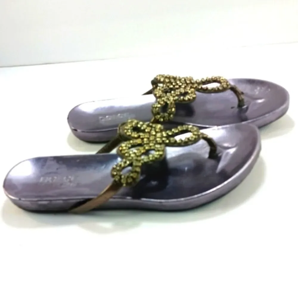 Mojo Moxy Dolce Metallic Silver Thong Sandals with Rhinstone Strap Womans 8.....